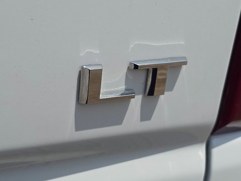 Used 2024 Chevrolet Silverado 2500 LT image 10