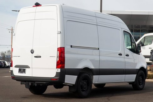 Used 2025 Mercedes-Benz Sprinter 2500 image 10