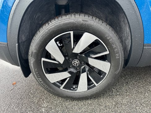New 2025 Volkswagen Atlas Cross Sport SE image 23