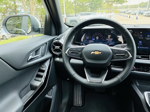 New 2026 Chevrolet Equinox LT w/ Convenience Package II image 17