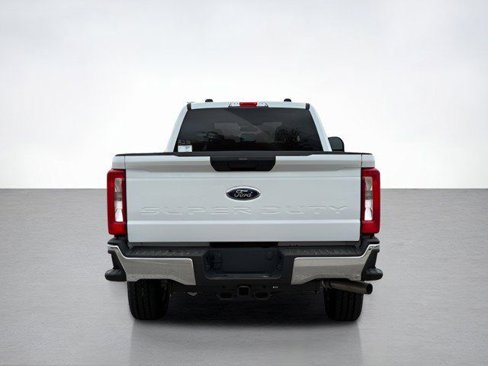 New 2026 Ford F350 XLT image 4