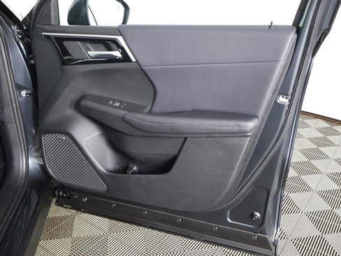 New 2025 Mitsubishi Outlander SE image 24