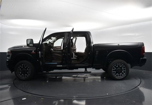 New 2025 RAM 2500 Limited image 24