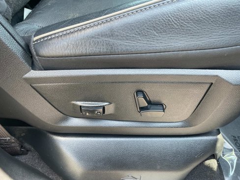 Used 2018 RAM 1500 Limited image 27