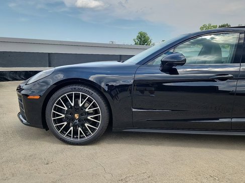 New 2025 Porsche Panamera 4 image 6