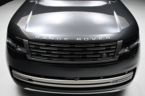 Used 2023 Land Rover Range Rover SE image 33