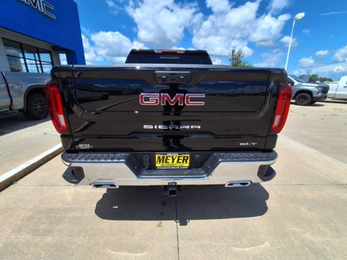 New 2025 GMC Sierra 1500 SLT w/ SLT Premium Package image 7