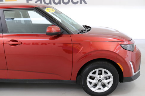 Used 2023 Kia Soul LX w/ LX Technology Package image 10