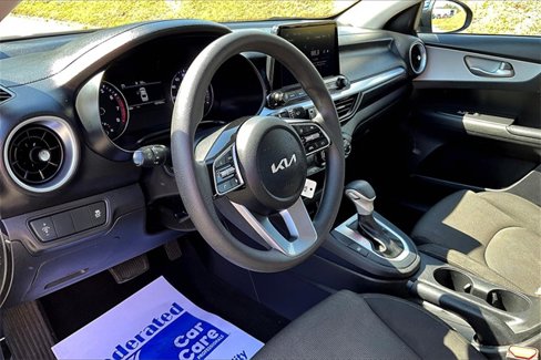 Used 2023 Kia Forte LXS image 11