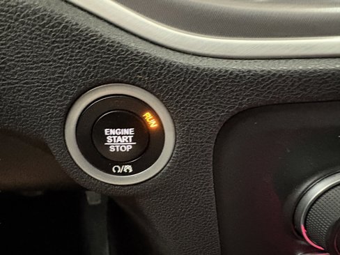 Used 2022 Dodge Charger GT image 18