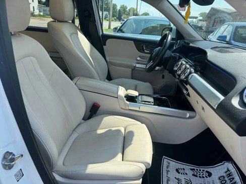 Used 2022 Mercedes-Benz GLB 250 4MATIC image 15