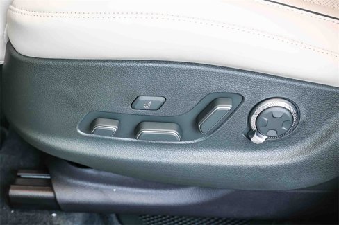New 2026 Genesis GV80 3.5T e-SC image 22