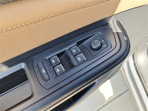 New 2025 Volkswagen Atlas Cross Sport SEL R-Line image 13