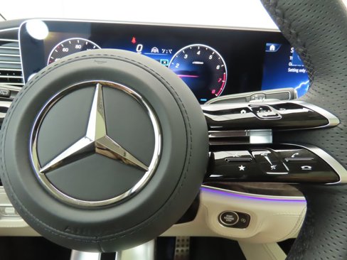 New 2026 Mercedes-Benz GLS 580 4MATIC image 13