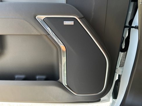 New 2026 GMC Sierra 1500 SLT image 27