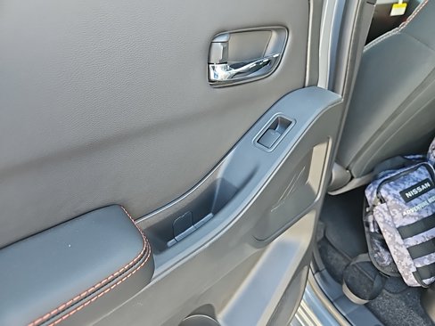 New 2025 Nissan Frontier PRO-4X image 23