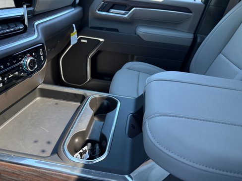 New 2025 GMC Sierra 2500 SLT w/ SLT Convenience Package image 33