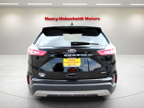 Used 2024 Ford Edge SEL image 3