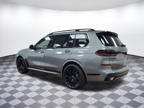 New 2026 BMW X7 xDrive40i image 3