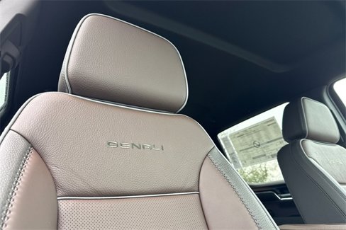 New 2025 GMC Sierra 1500 Denali image 13