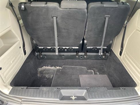Used 2019 Dodge Grand Caravan SE w/ UConnect Hands-Free Group image 12
