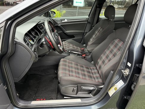Used 2020 Volkswagen GTI S image 9