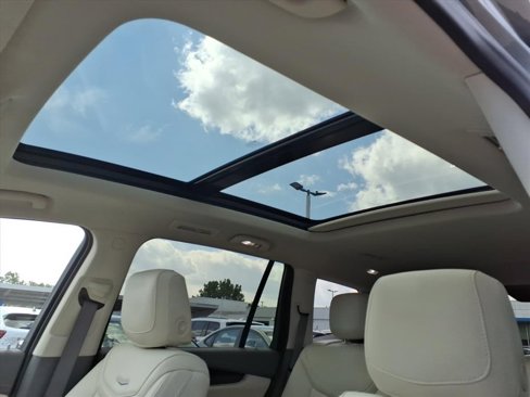 Used 2023 Cadillac XT6 Premium Luxury w/ Technology Package image 14