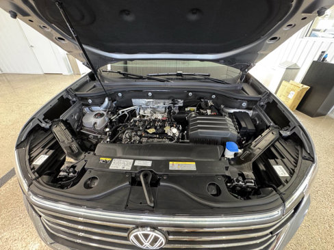 Used 2024 Volkswagen Atlas SE image 52