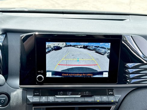 Used 2025 Toyota Camry LE image 19