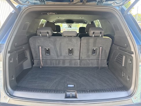Used 2025 Chevrolet Traverse LT image 18