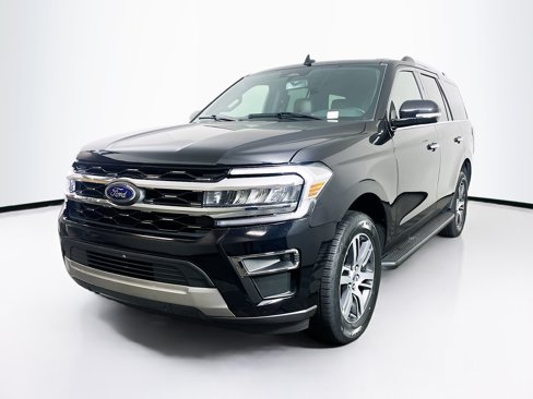 Used 2024 Ford Expedition Limited image 3