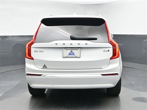 Used 2024 Volvo XC90 B6 Plus w/ Protection Package image 7