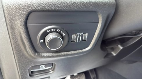 Used 2024 Jeep Grand Cherokee L Laredo image 17