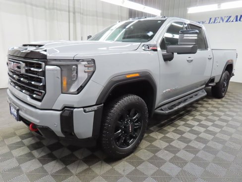 Used 2025 GMC Sierra 2500 AT4 image 6