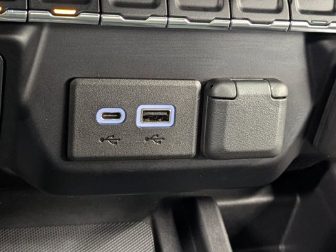 Used 2021 GMC Sierra 1500 AT4 w/ AT4 Preferred Package image 31