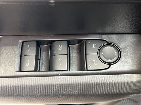 New 2025 Chevrolet Colorado LT w/ LT Convenience Package image 10