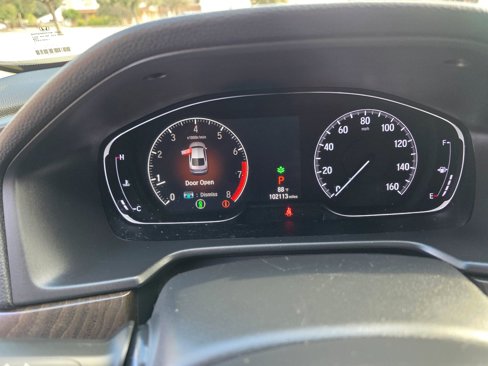 Used 2018 Honda Accord Touring image 12