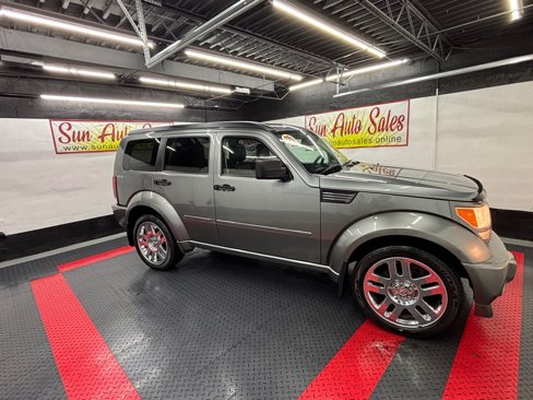 Used 2011 Dodge Nitro Heat image 1