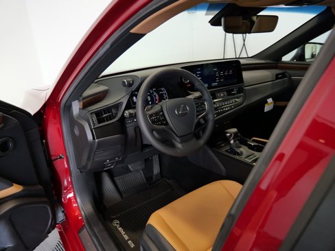Certified 2025 Lexus ES 350 w/ Premium Package image 10
