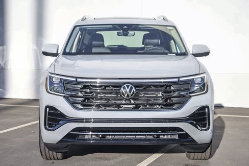 New 2025 Volkswagen Atlas SEL Premium R-Line image 2