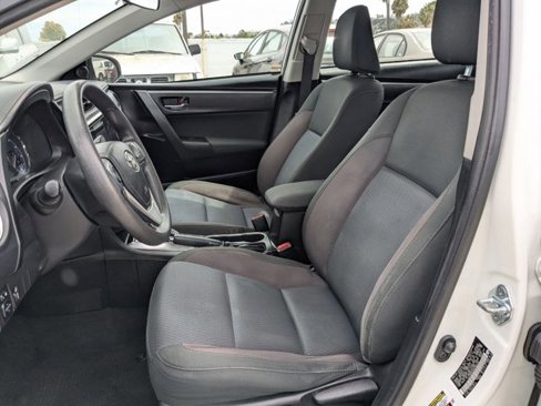 Used 2017 Toyota Corolla LE image 13