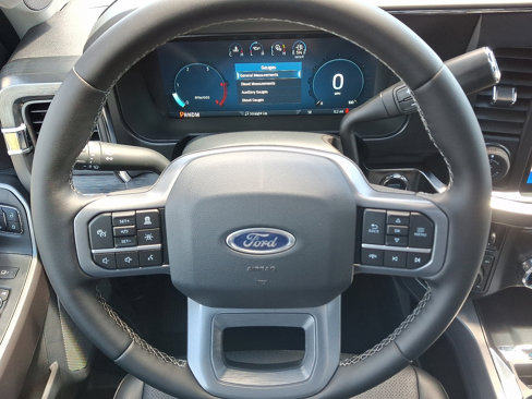 New 2025 Ford F350 Lariat w/ Lariat Ultimate Package image 16