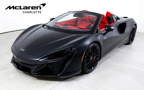 Used 2025 McLaren Artura Spider image 1