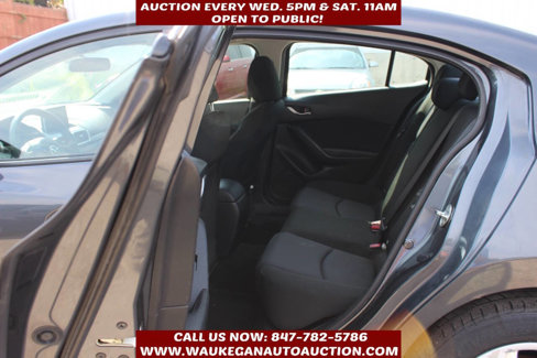 Used 2015 MAZDA MAZDA3 i Sport image 7