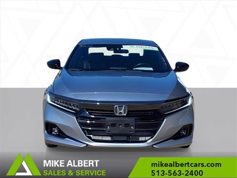Used 2022 Honda Accord Sport image 2