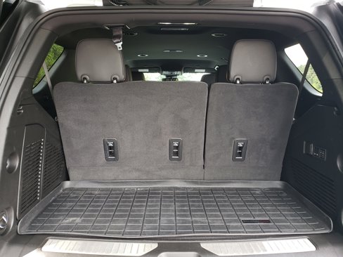 Used 2024 GMC Yukon AT4 image 9