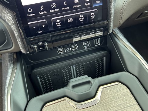 New 2025 RAM 2500 Limited image 30
