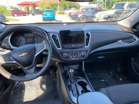 Used 2019 Chevrolet Malibu LS image 7