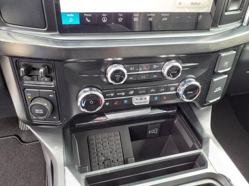 New 2025 Ford F250 Lariat w/ Chrome Package image 14