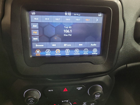 Used 2020 Jeep Renegade Limited image 25